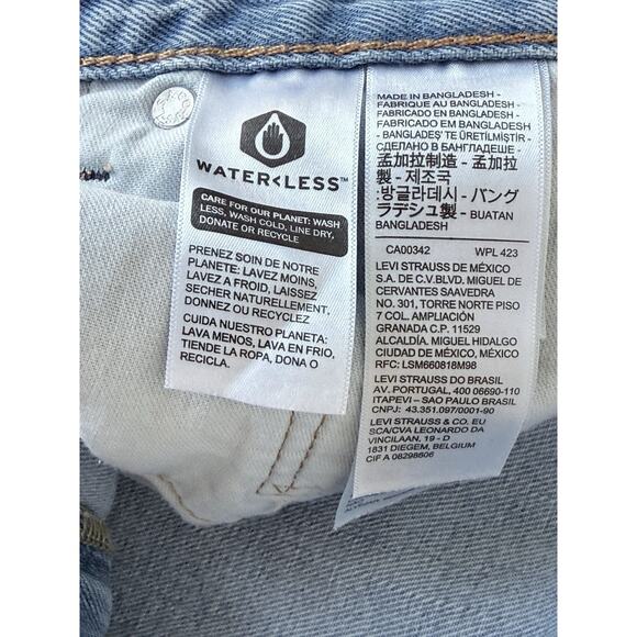 Levis 511 Denim Shorts Mens Size 40 Blue Light Wash Cotton Slim Distressed - Picture 9 of 13